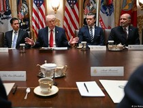 Selat Hormuz Memanas, AS Tunda Serangan ke Fasilitas Energi Iran