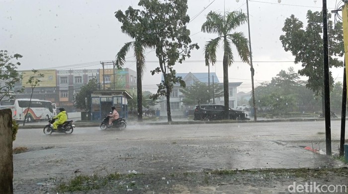 Ilustrasi hujan deras