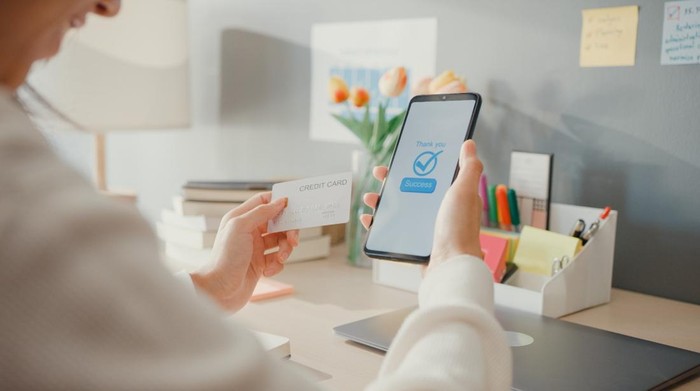 Ilustrasi transaksi digital