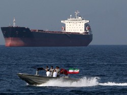 Iran Minta Bayaran Bitcoin dari Kapal yang Lewat Selat Hormuz