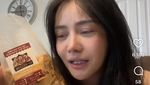 Mawar AFI Asyik Minum Kopi hingga Masak Indomie di Amerika!