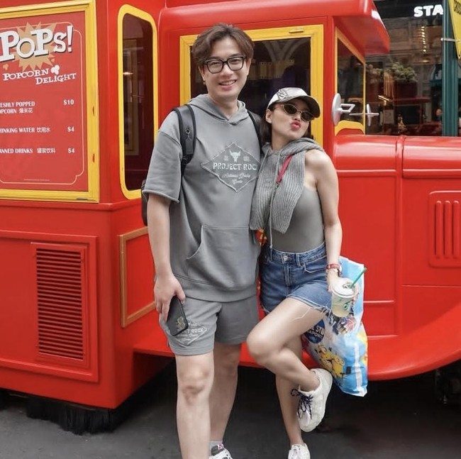 Momen Romantis Wika Salim Kulineran hingga Ngopi Bareng Max Adam