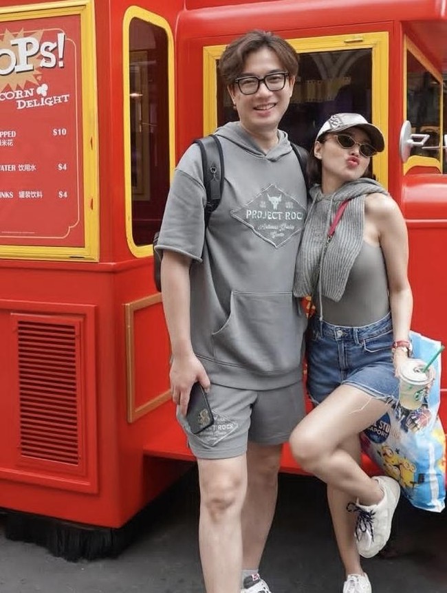 Momen Romantis Wika Salim Kulineran hingga Ngopi Bareng Max Adam