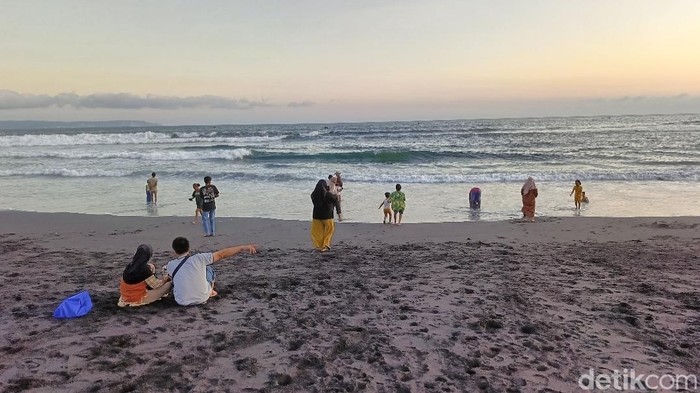 Pantai Bambang Lumajang