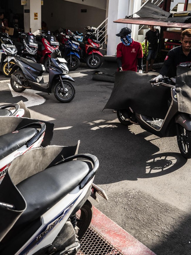 Ratusan Pemilir Ikuti Arus Balik Motor, Sepeda Diangkut Truk dari Semarang