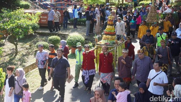 Suasana Sesaji Rewanda di Gua Kreo, Kandri, Kecamatan Gunungpati, Kota Semarang, Sabtu (28/3/2026). Suasana Sesaji Rewanda di Gua Kreo, Kandri, Kecamatan Gunungpati, Kota Semarang, Sabtu (28/3/2026).