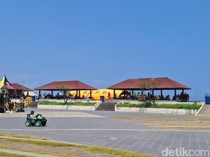 Lapak Nunggak Disikat, Dispar Mataram Segel di Loang Baloq