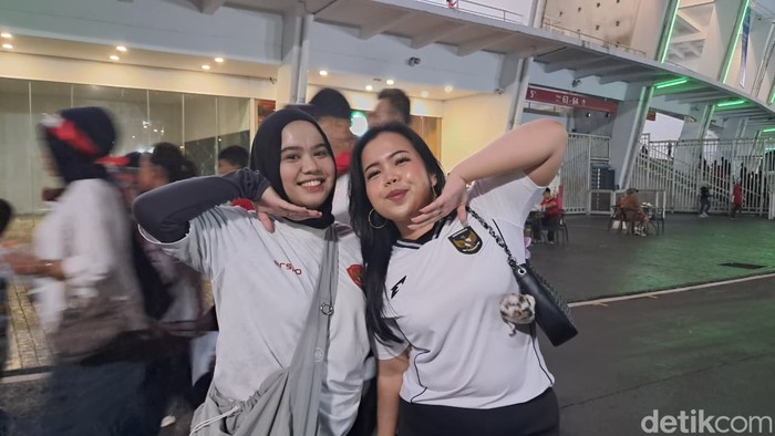 Suporter Timnas Indonesia di GBK