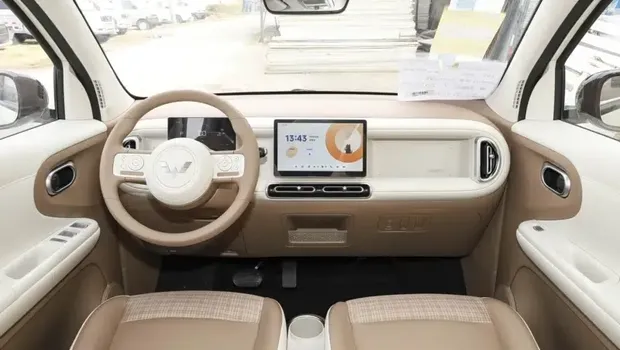 Wuling Hongguang Mini EV Generasi Terbaru.