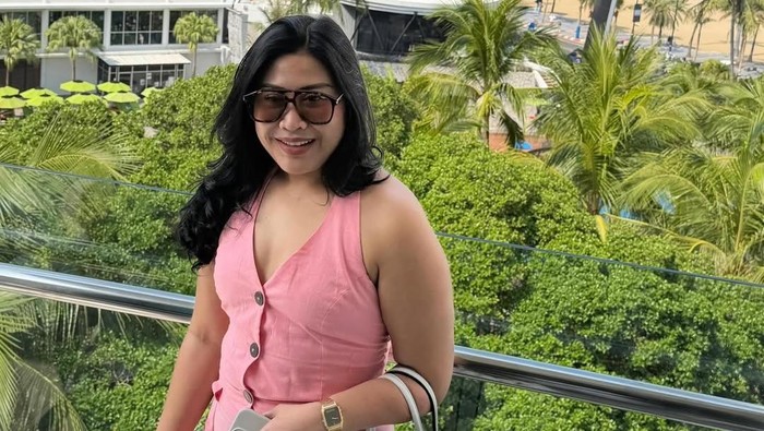 Boiyen liburan bareng Anwar BAB ke Thailand.