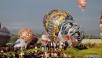 Foto: Warna-Warni Festival Balon Udara di Langit Ponorogo