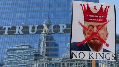 Gema No Kings Menggema di New York, Massa Protes Kebijakan Donald Trump