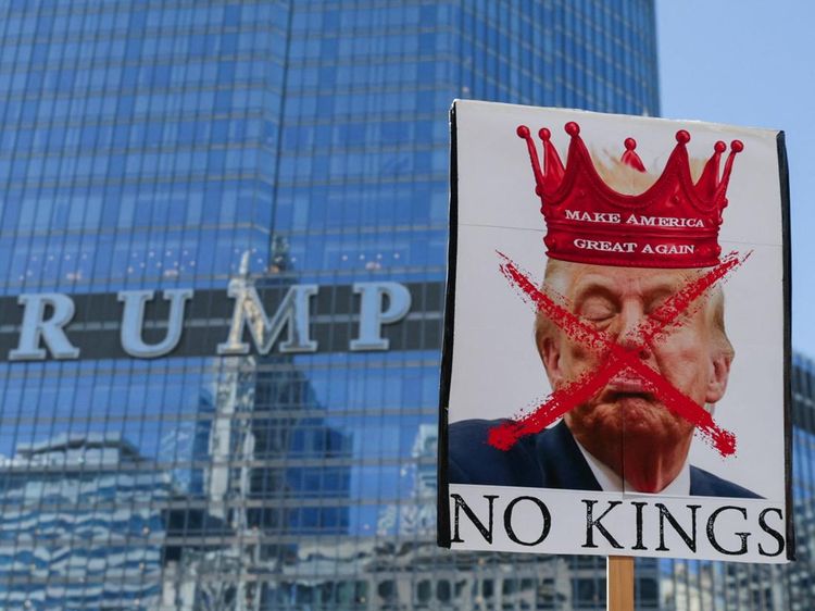 Gema No Kings Menggema di New York, Massa Protes Kebijakan Donald Trump
