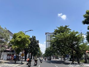 Surabaya Panas dengan Suhu Tembus 33 Derajat Celsius
