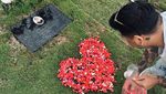 Calon Suami Joanna Alexandra ke Makam Raditya Oloan: Kamu Gak Akan Tergantikan