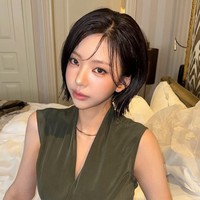 Kim Go Eun tampil di sebuah acara YouTube dan menjawab pertanyaan apakah dirinya pernah melakukan operasi plastik. Tanpa ragu, Kim Go Eun mengaku pernah melakukan operasi kelopak mata ganda. Foto: dok. Instagram @goxnniee