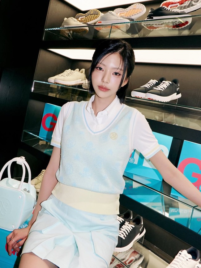 Kejujuran Kim Go Eun mengejutkan banyak netizen. Namun, ia membantah tuduhan mengubah fitur wajah selain matanya. Foto: dok. Instagram @goxnniee