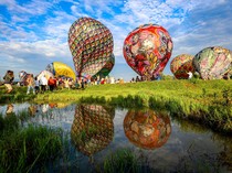 Langit Ponorogo Penuh Warna, 44 Balon Udara Terbang di Reog Balon Carnival