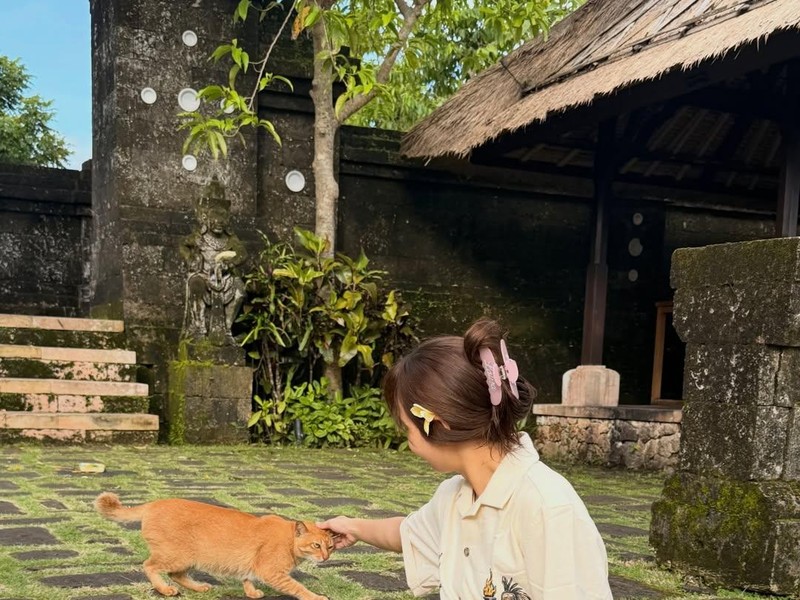 Lisa BLACKPINK Liburan di Bali