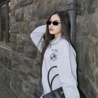 Tak heran, pujian pun membanjiri kolom komentar Instagram Mahalini. Banyak yang terpukau dengan penampilannya. “Aaawww cantik pake BANGETT,” tulis salah satu netizen. “Gapernah berhenti buat bilang cantikkkk,” komentar lainnya. Foto: dok. Instagram @mahaliniraharja