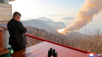 Korut Uji Coba Mesin Roket Terbaru, Dipantau Langsung Kim Jong Un