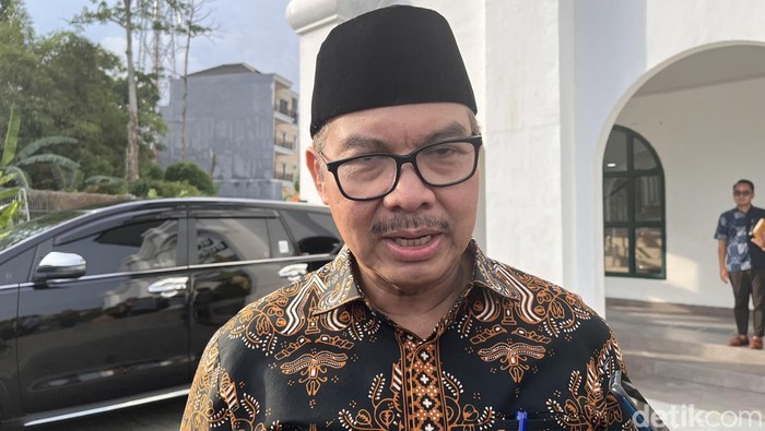 Wali Kota Hasto Wardoyo mengonfirmasi jika jajaran ASN di Pemkot Jogja akan mulai melaksanakan Work From Home (WFH) besok, Jumat (10/4). 