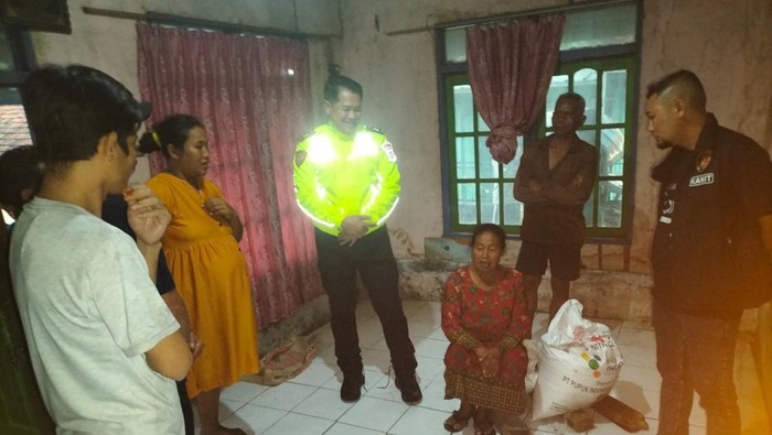 Penemuan bayi di rumah kosong