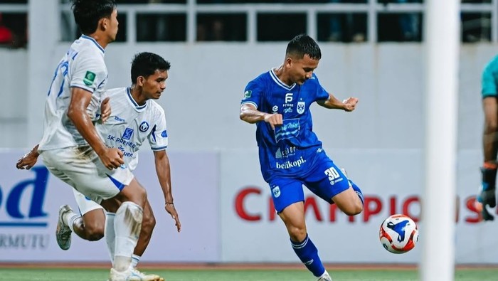 Pertemuan pertama PSIS lawan Persipal di Stadion Jatidiri Semarang pada putaran kedua lalu.