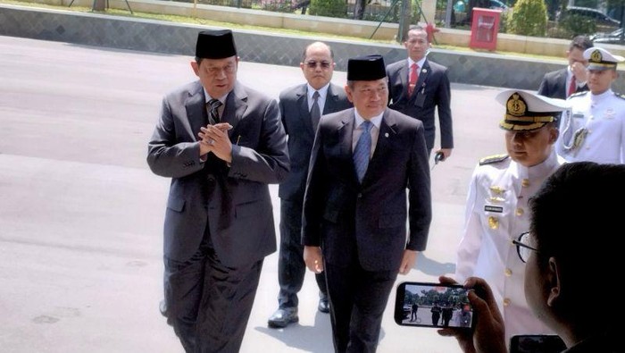 SBY hingga JK Melayat Persemayaman Jenazah Juwono Sudarsono di Kemhan