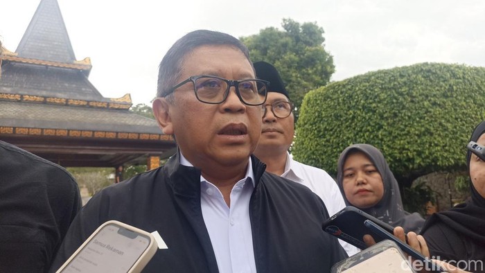 Sekjen PDIP Hasto Kristanto di Kota Blitar