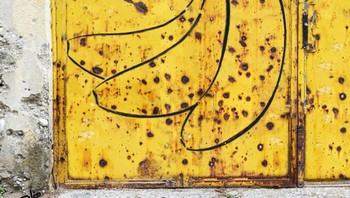 Pisangnya sudah terlalu matang. Foto: Bored Panda