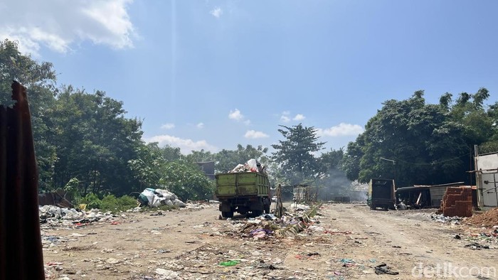 Warga mengeluhkan air limbah dari TPA Antang di Kecamatan Manggala, Kota Makassar, Sulawesi Selatan (Sulsel), masuk rumah.