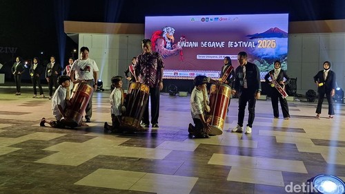Peluncurkan tujuh program Rinjani di Mataram, Sabtu malam (28/3/2026).