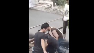 Viral Warga Blokir Rel Kereta Api Usai Mobil Tersemper