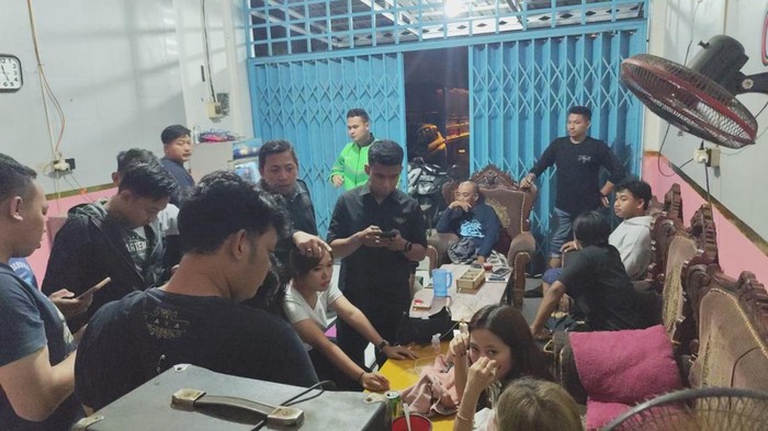 Warung pangku di Cerme Gresik digerebek