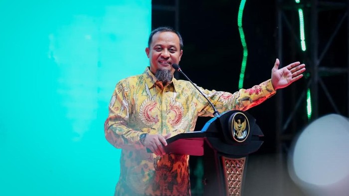 Gubernur Sulsel Andi Sudirman Sulaiman menggelar silaturahmi untuk memperkuat sinergi pembangunan dengan forkopimda, bupati, dan tokoh masyarakat.