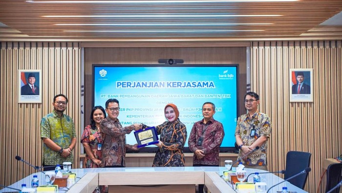 bank bjb Salurkan Rp 700 Miliar untuk 35.000 Rumah Swadaya di Jabar