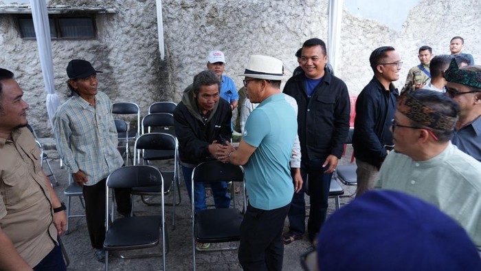 Bupati Bandung Dadan Supriatna