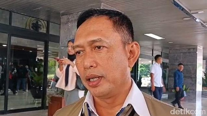 Direktur Utama Perum Bulog Ahmad Rizal Ramdhani