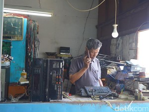 Kisah Edi Dokter Tape Lawas di Pasar Genteng Surabaya
