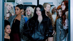 Biggest Fan merupakan lagu tribute dari Irene untuk dirinya sendiri. Sebuah deklarasi soal self-love dengan menjadi penggemar terbesar diri sendiri. (Foto: dok. SM Entertainment)