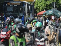 Video: Senin Pertama Seusai Libur Lebaran, Jalanan Jakarta Sibuk Lagi
