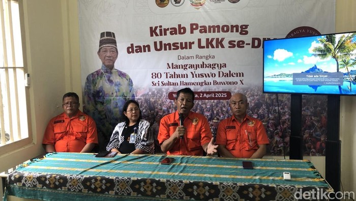 Jumpa pers kirab Lurah, Pamong, dan LKK se-DIY di kantor Nayantaka, Senin (30/3/2026) sore