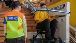 Keren! Stasiun Cikini Kini Punya Lift Khusus Disabilitas