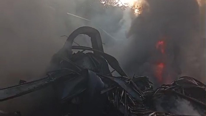 Kondisi Pabrik Terpal di Bogor Pagi (30/3)