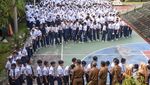 Libur Usai, Siswa-siswi Kembali ke Bangku Sekolah