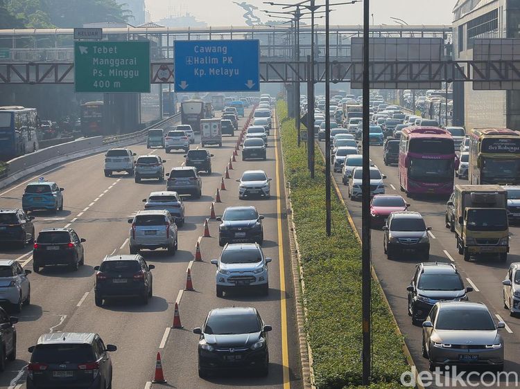 Lonjakan Kendaraan, Tol Dalam Kota Terapkan Contraflow