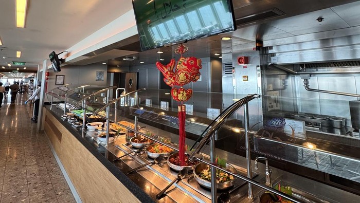 Makanan halal di Kapal Pesiar Genting Dream milik Star Cruises