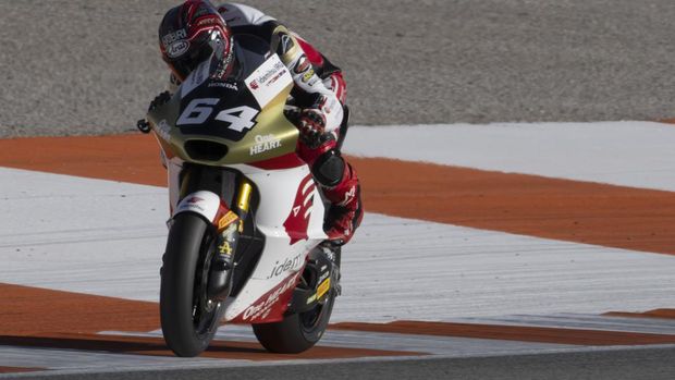 mario aji mario suryo aji moto2 2026 idemitsu honda team asia VALENCIA, SPAIN - NOVEMBER 15: Mario Suryo Aji of Indonesia and Idemitsu Honda Team Asia heads down a straight during the Moto2 practice during the MotoGP Of Valencia - Qualifying at Ricardo Tormo Circuit on November 15, 2025 in Valencia, Spain. (Photo by Mirco Lazzari gp/Getty Images)