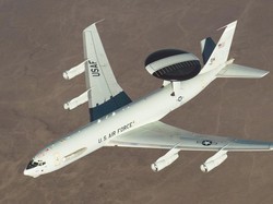 Kecanggihan Pesawat E-3 Sentry Amerika yang Dihancurkan Iran